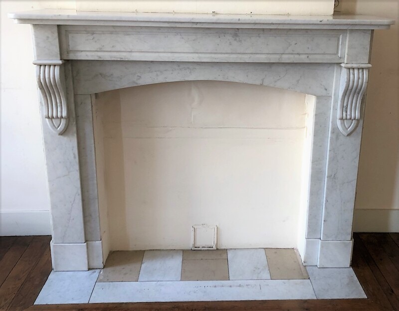  Cheminée Carrara ca.1875