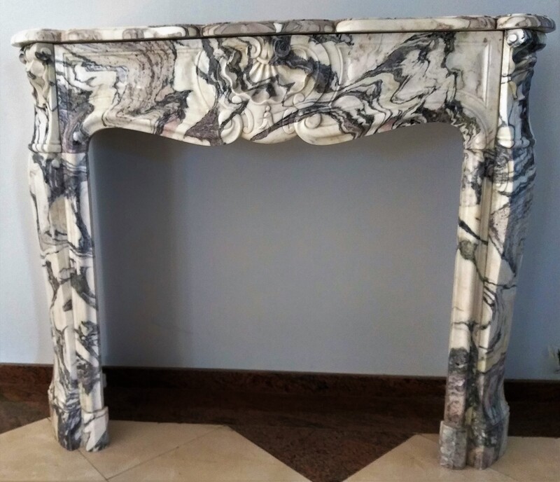 Fireplace in expressive marble