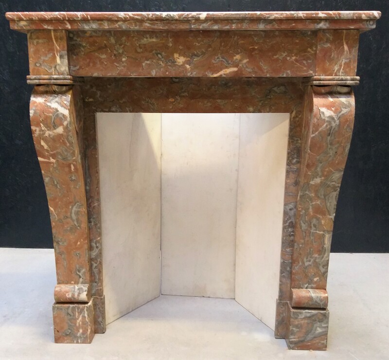 Fireplace in Saint Rémy marble