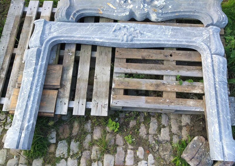 Louis XV style chimneypiece ca.1850 Saint Anna marble